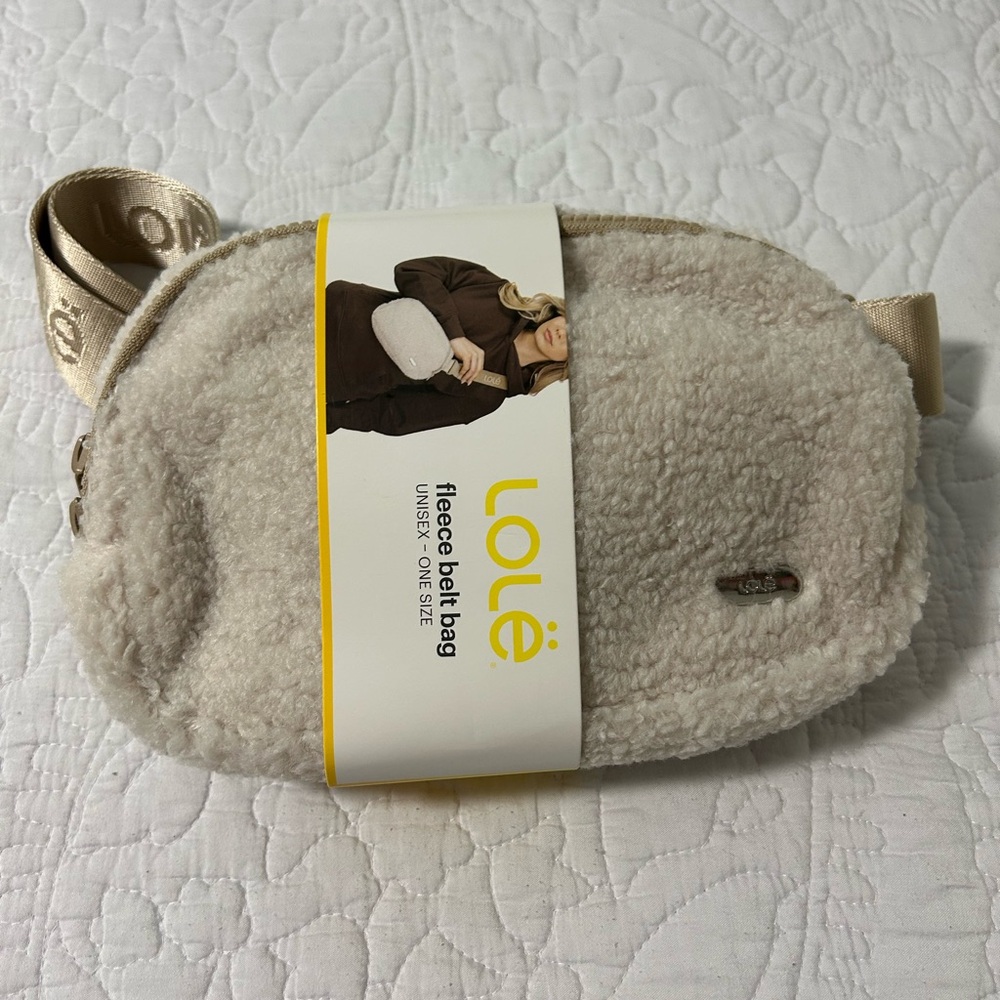 Lole Fleece Belt Bag in Cream